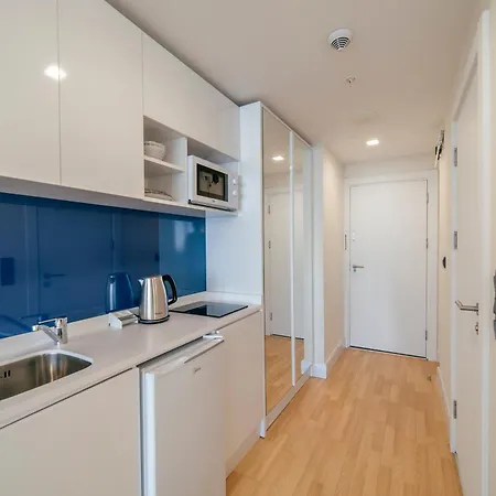 Eleven Way Host Apartment Batumi Exterior photo