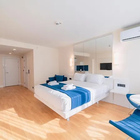 Eleven Way Host Apartment Batumi Exterior photo